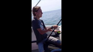 Отличный трофей в день рыбака.