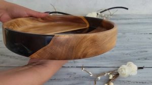 Глубокая тарелка из дерева и полимерной смолы