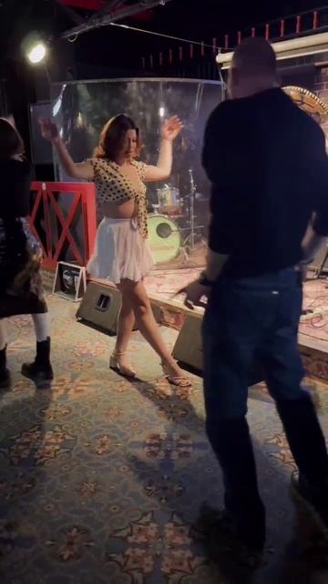 💋Besame Mucho💋https://t.me/RSB_KZN Musician: https://t.me/GuitarHit dancer: inst:@yaroslavnast смотреть онлайн