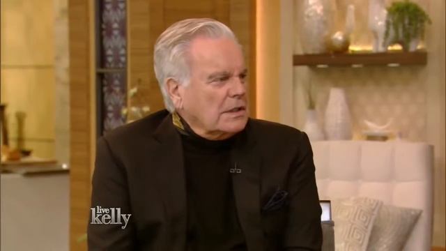 Robert Wagner interview Live With Kelly 11/15/2016 co-host Andy Cohen смотреть онлайн