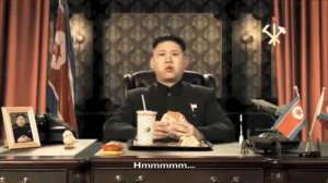 Kim Jong Un 김정은 金正恩 impersonator/lookalike eats McDonalds' Hamburger & nukes the USA !