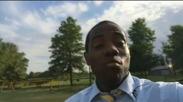 Hidden Cameras Found in Ballpark Restroom смотреть онлайн