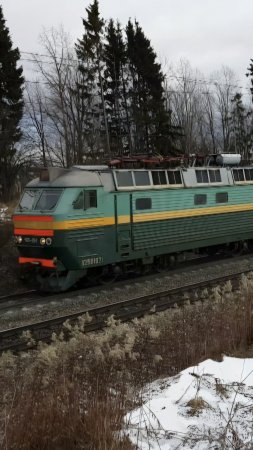 ЧС8-051 в тяге с 25-ым