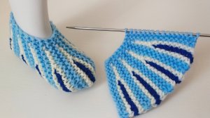 Простейший способ вязания пинеток спицами