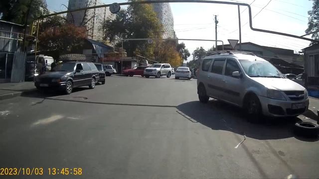 Алматы Велосипед Осень 3 Октября Вторник. смотреть онлайн