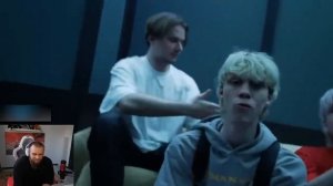 ДАНИЛА ГОРИЛЛА СМОТРИТ  Клип, Бебра 2