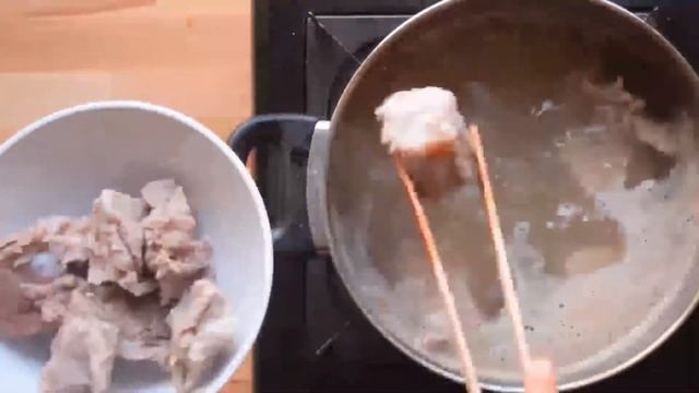 余仁生药膳食谱 | 何首乌黑豆排骨汤