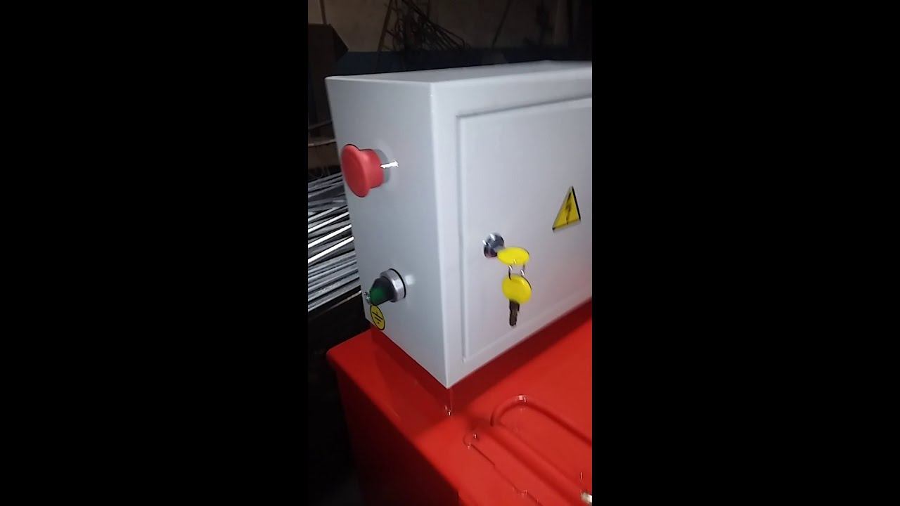 Смеситель шнековый вертикальный.