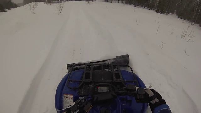 2002 Yamaha Grizzly 660 Plowing snow смотреть онлайн