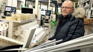 Архив 2023 г. Уехали из деревни в город. Большие магазины и большое солнце. Февраль