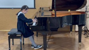 Э.Григ. Вальс Ми минор. Маякова Анна, 8 лет.