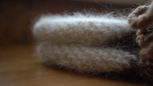 Носки / тапочки из собачьей шерсти в стиле пэчворк