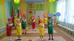 Воспитанники группы "Бусинки" с музыкальный приветом на  День дошкольного работника