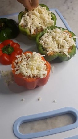 Easy Chicken Cheese Stuffed Capcicum #Shorts