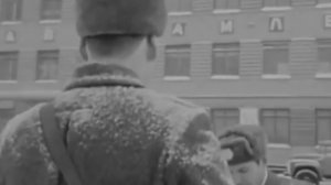С неба падали люди и обломки самолёта