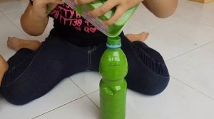 MENGECAT BOTOL PLASTIK BEKAS || Prakarya memanfaatkan botol bekas || SDN MEKARMAYA I.