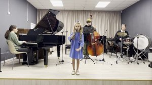 Василисина Аня, 9 лет. It's good day