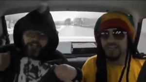 В машине ДПС накуренный зачитал РЕП