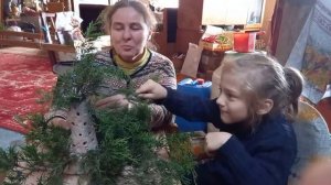 Елочка из веточек можжевельника