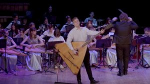 Л. Лавров «Пьеса для большой балалайки»Солист Дмитрий Кравчук (балалайка контрабас)