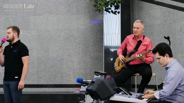 Воспоем мы Богу славу и хвалу Fam Binefeld смотреть онлайн