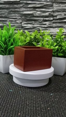 губы коричневые
