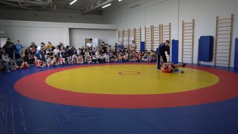 Эмоциональный круг почета от юного борца! Греко-римская борьба
