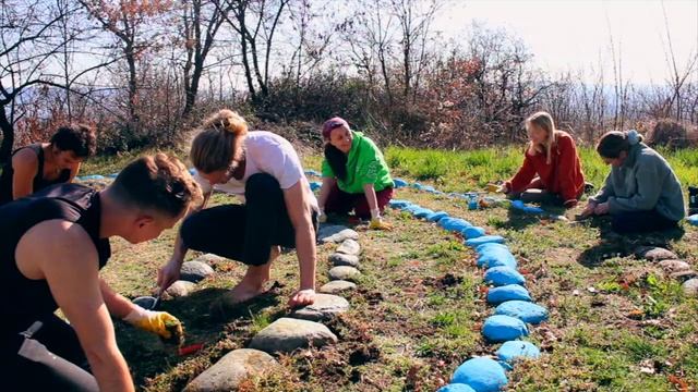 Do you want to Live in an Intentional Community? смотреть онлайн