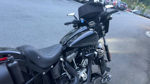 2013 SoftailSlim “Black Line” Edition 103CI смотреть онлайн