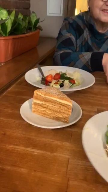 ЗАШЛИ В НАШЕ ЛЮБИМОЕ 😘КАФЕ В ЕКАТЕРИНБУРГЕ....🙃