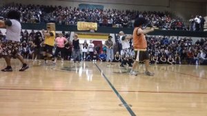 Sexy and I Know It Dance