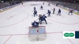 Canucks' Thatcher Demko Receives Standing Ovation After Unbelievable Glove Save