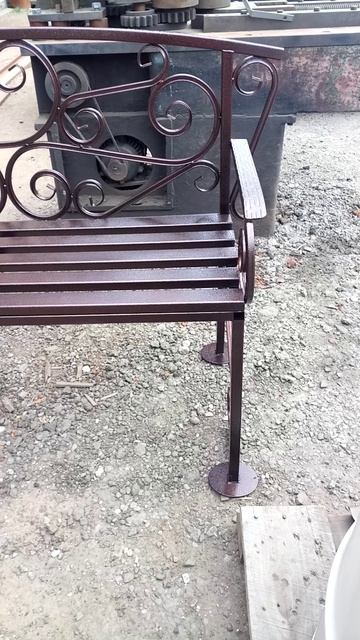 Скамейка на кладбище в Новосибирске. смотреть онлайн