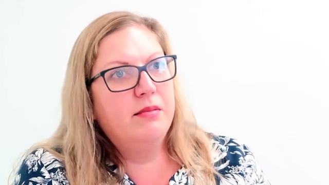 What do you love about being an EA? смотреть онлайн