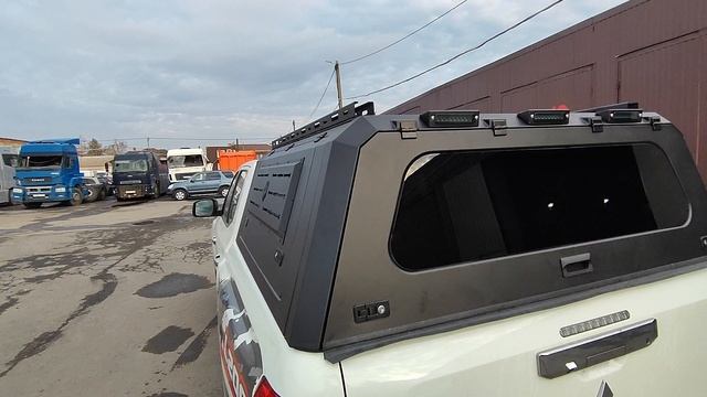 Кунг алюминий три двери три фонарика на новую Л200 2024+ смотреть онлайн