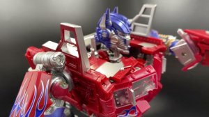 Трансформер Оптимус!!!!!