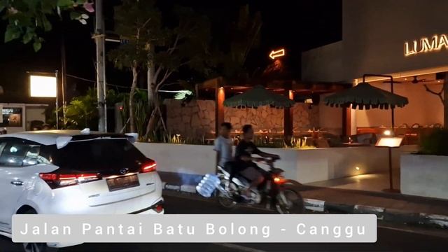 Walking tour Canggu Bali at night 2023 | Jalan Pantai Batu Bolong | 4K смотреть онлайн
