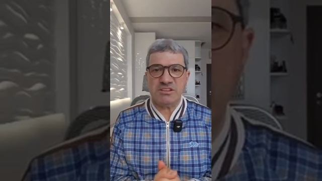 латышский чиновник радуется отключению от российской электросети и запускает трибалтийский флешмоб