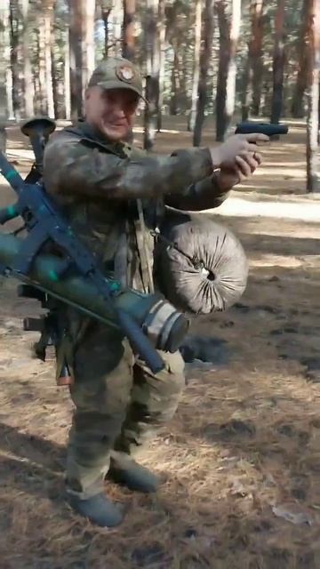 Когда идёшь со стартовым оружием до конца.mp4 смотреть онлайн