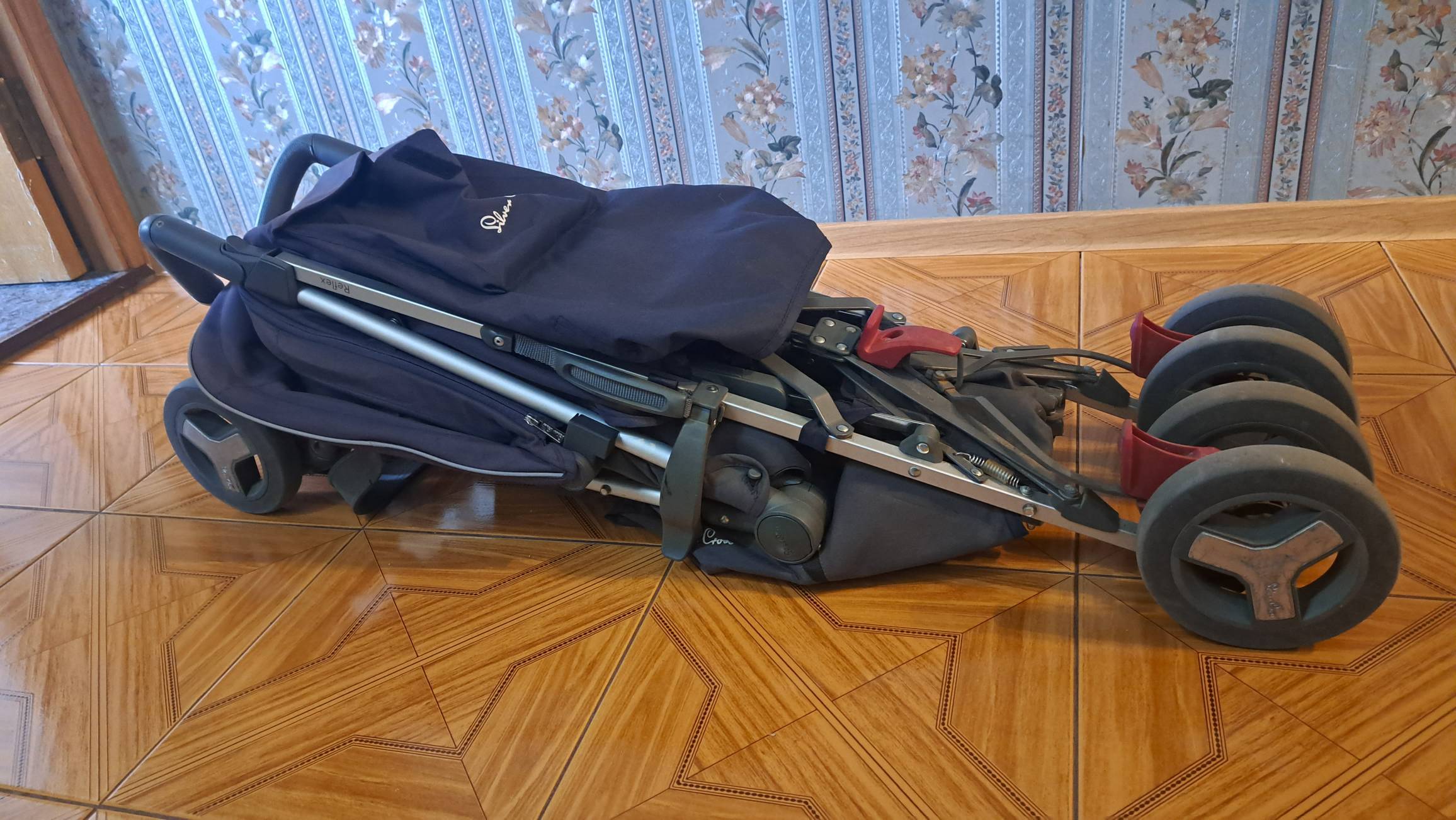 Коляска трость Silver Cross смотреть онлайн