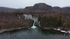 Водопад на Бий Хеме (Большой Енисей) осень
