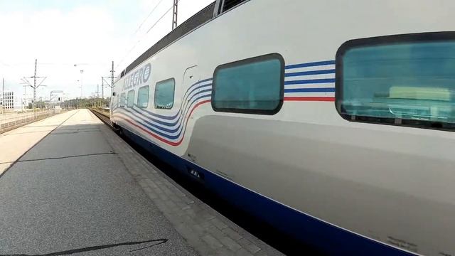 Trains from Finland to Russia (Allegro, Tolstoi) at Helsinki station, Finland смотреть онлайн