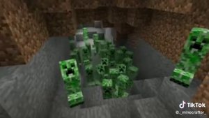 У ЛУКОМОРЬЯ ДУБ КВАДРАТНЫЙ. 😂