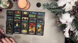 Любить -это с простынь,            бессонницей рваных,срываться,     ревнуя к Копернику..🔥♾️❤️