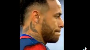 ушёл лев а пришёл его  львёнок