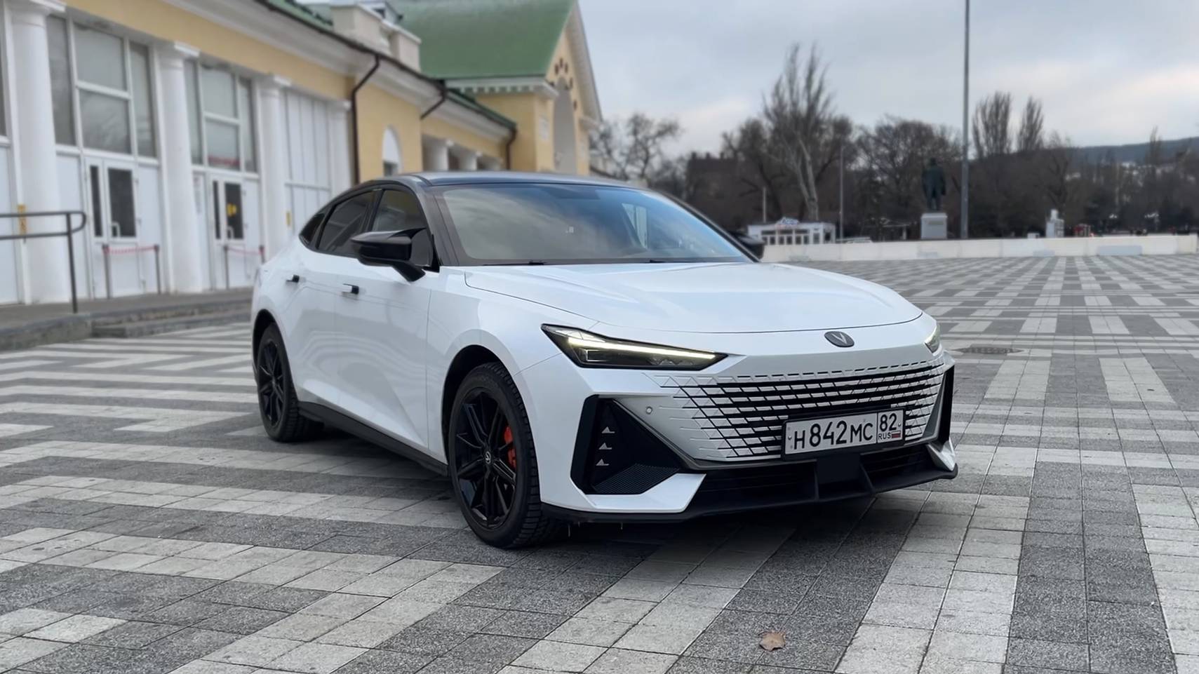 Changan UNI-V смотреть онлайн