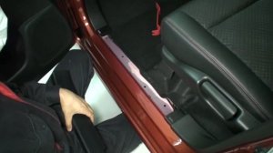 Снятие пластиковых накладок порогов Honda N-WGN, Honda N-WGN Custom
