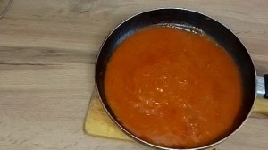 Сметанно -томатная подлива