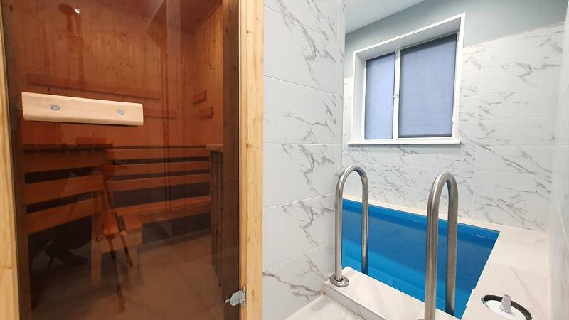 Коттедж на сутки в Казани | Бассейн и уютная территория | Дом “Малые Клыки” — обзор дома смотреть онлайн