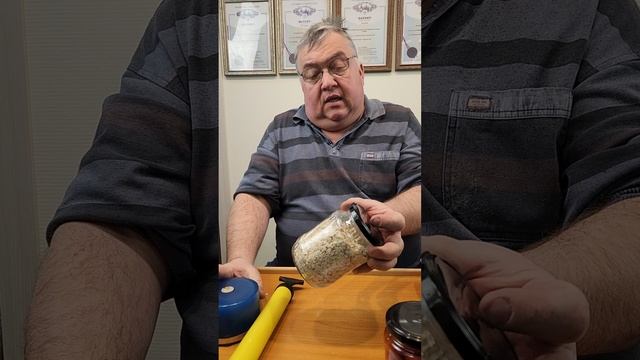 9944 Вакуумный укупорщик Медведева ТО-82. Для подготовки банок к автоклавированию, консервирования.